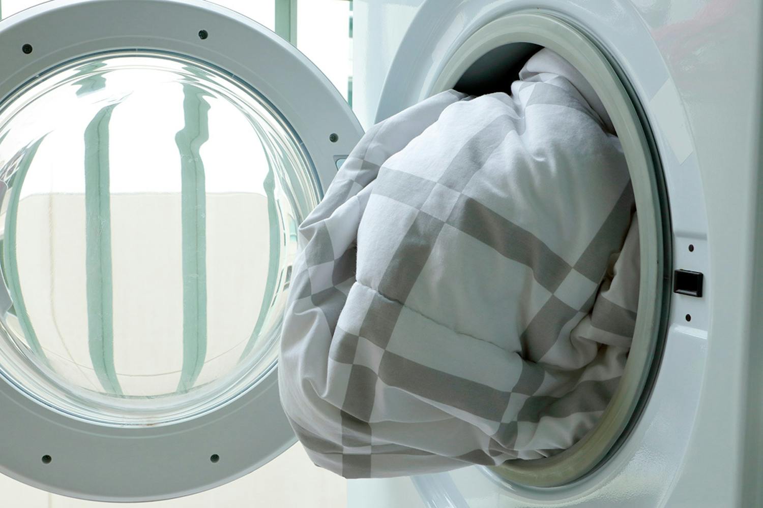 Täcke torktumlare Tvätta kuddar i tvättmaskin